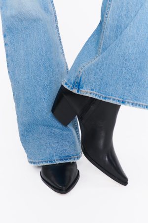 Matisse Caty Bootie ~ Black Leather