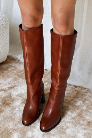 Seychelles Push To Start Boot ~ Rust Leather